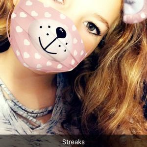 Meet your Posher, Carleigh